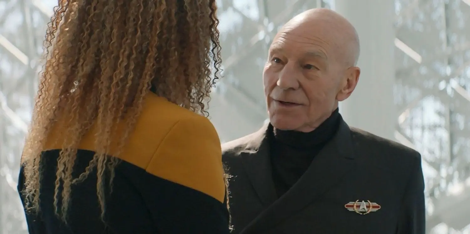 Starfleet-Admiral-2400s_PIC-2x1-2.jpg